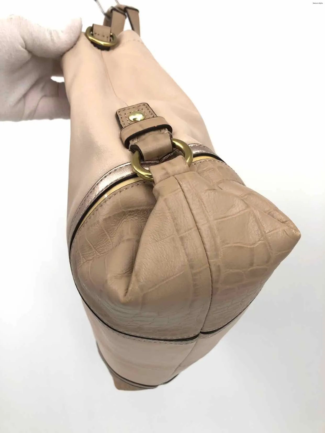 COACH Beige Leather Pre Loved Tote Purse