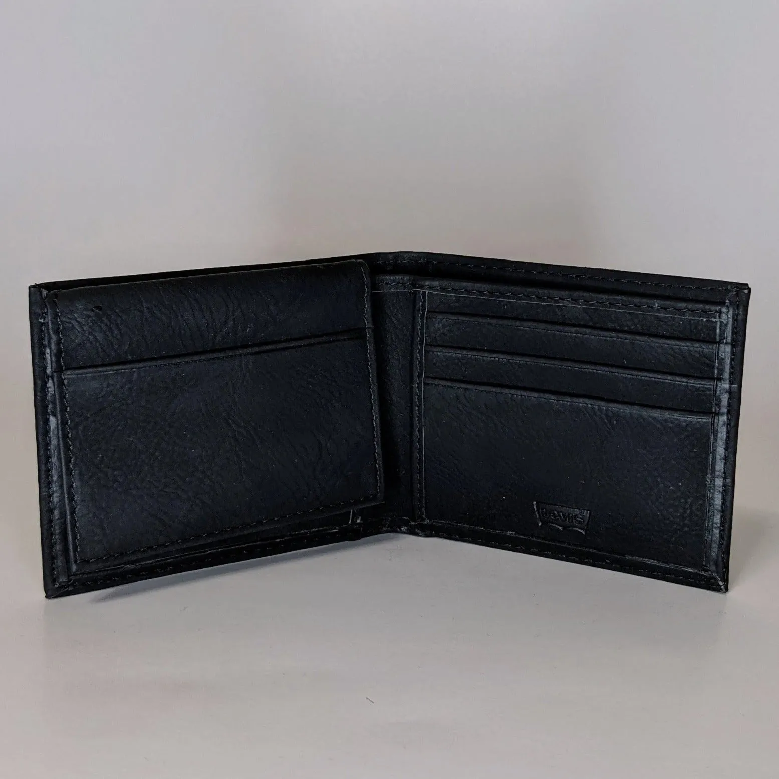 Levi's coated leather bi-fold wallet black RFID protection 31LP220052