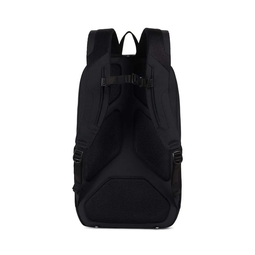 Mammoth Large Backpack