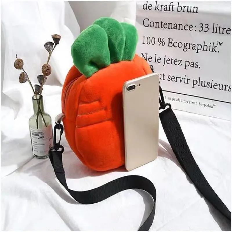 PLUSH CUTE STRAWBERRY BAG BY42301